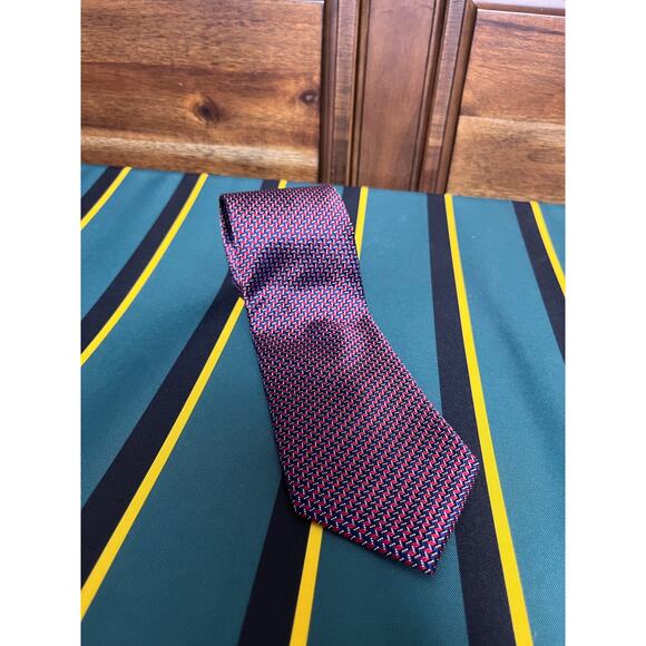 Jos. A. Bank Signature Men's Red Blue Geometric Silk Classic Neck Tie - Picture 1 of 5